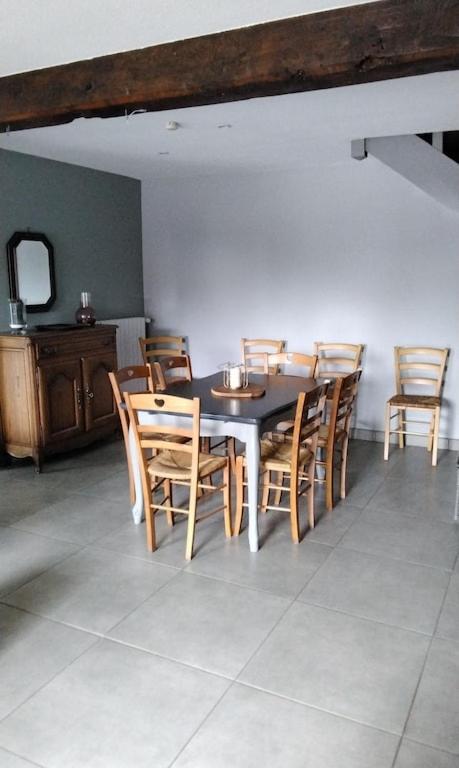 Maison De Campagne Dans Un Village De Caractere Saint-Galmier Extérieur photo